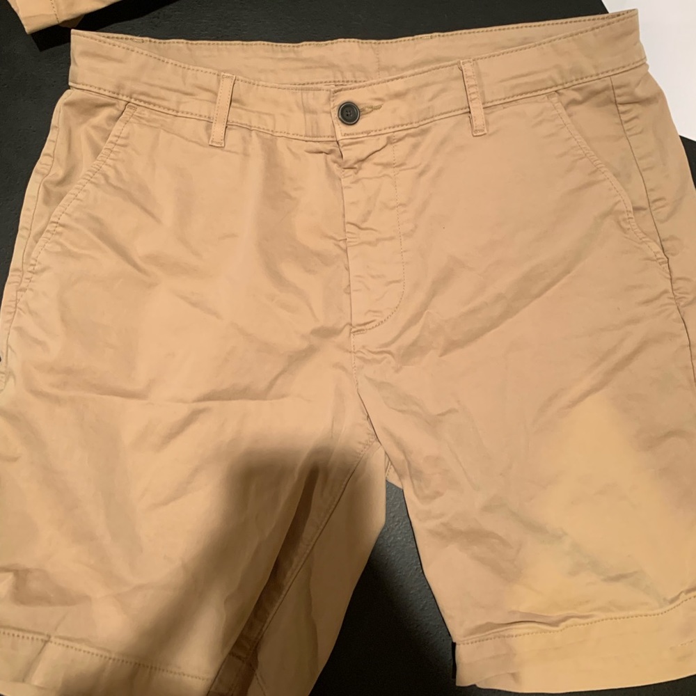 AG Adriano Goldschmied Mens Khaki Shorts Size 36